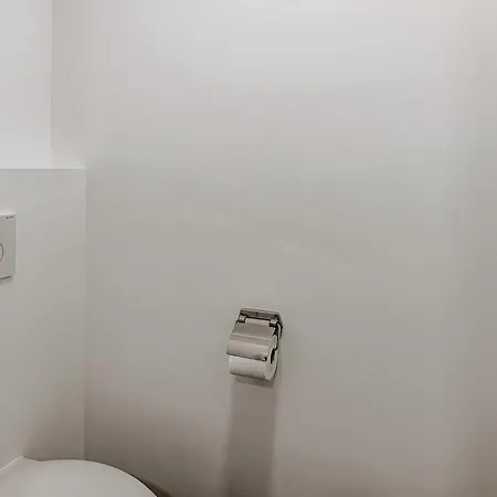 Apartment Wilce 5-0302